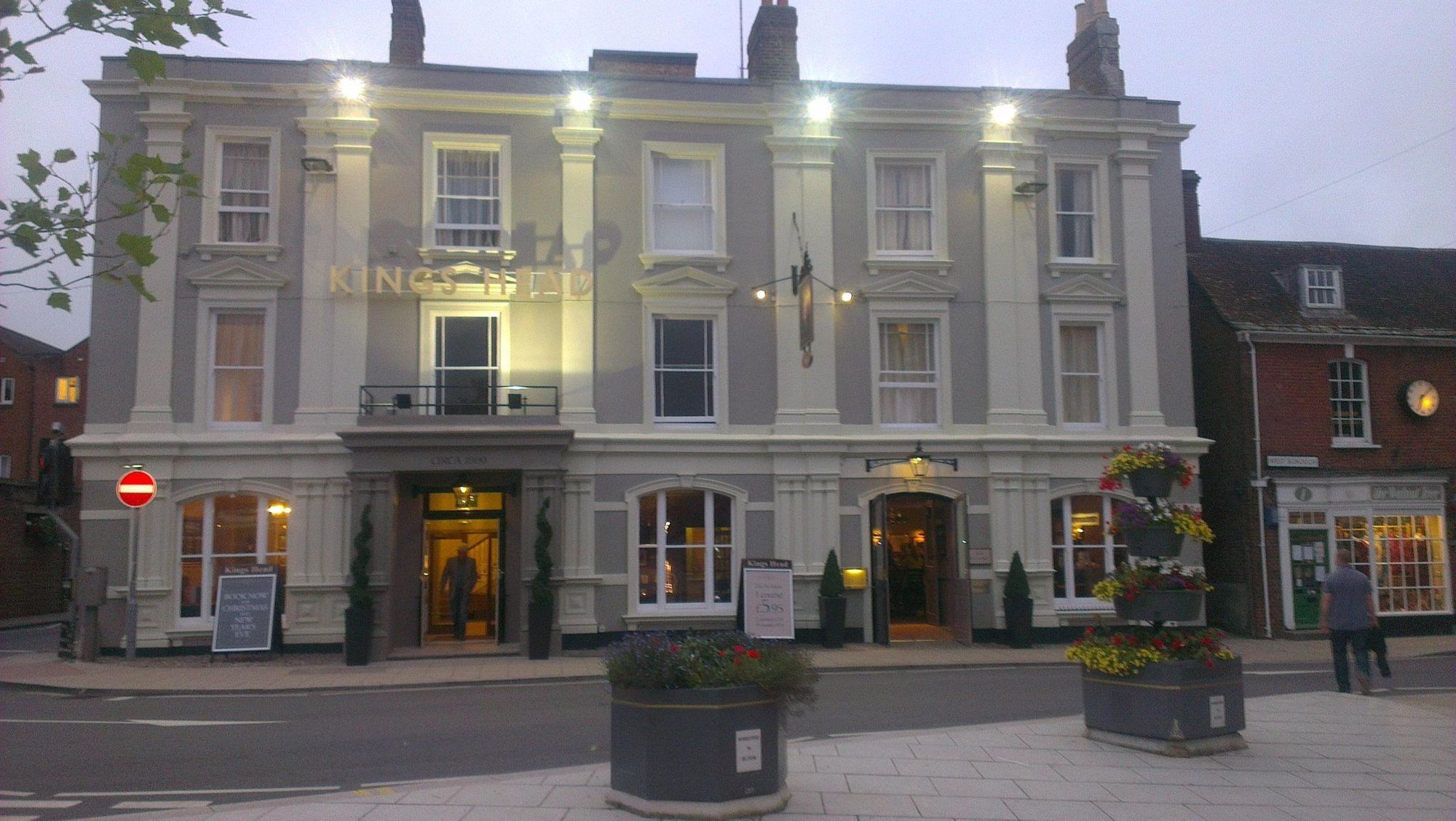 King'S Head Hotel By Greene King Inns Wimborne Minster Exteriör bild