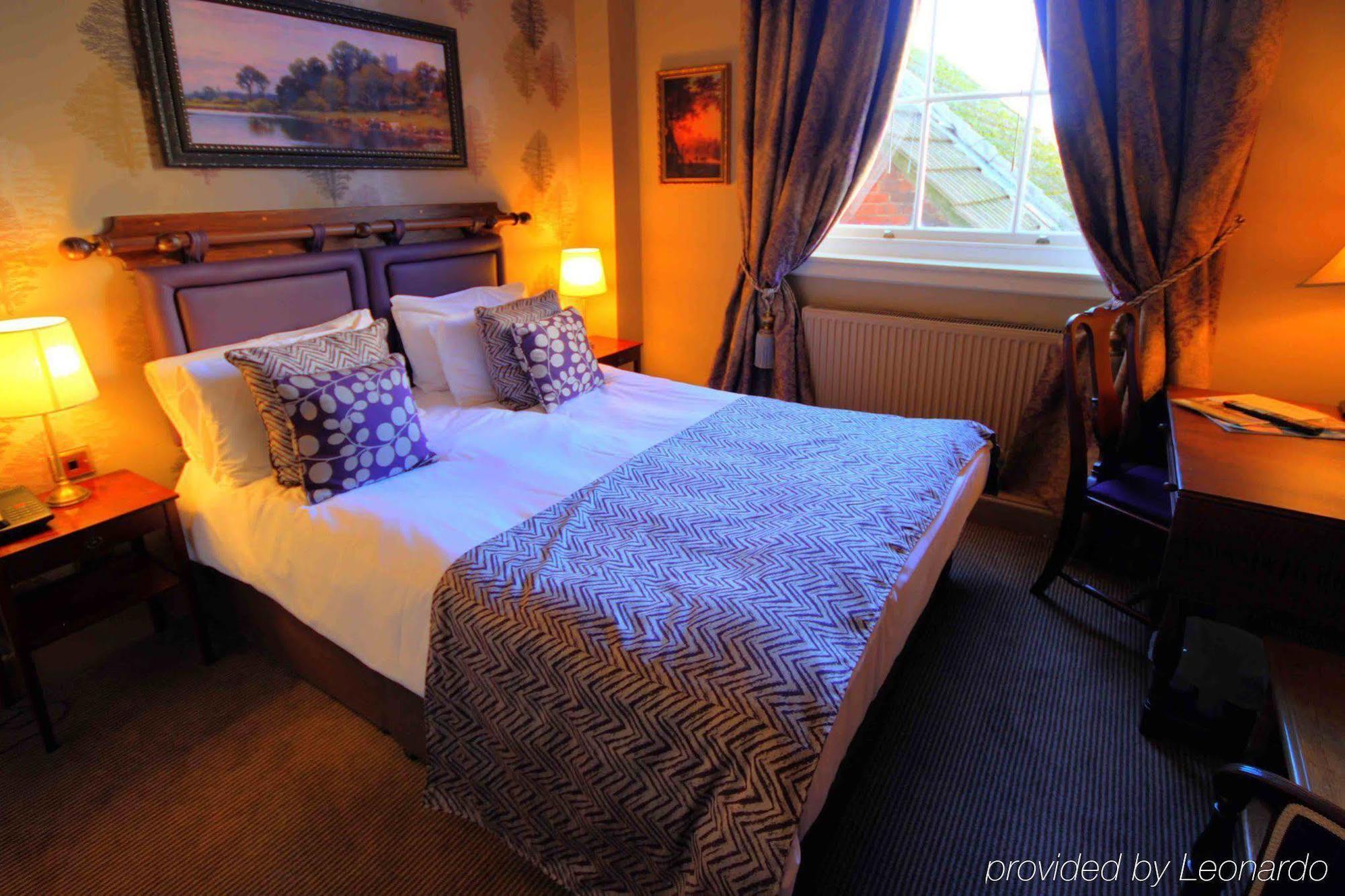 King'S Head Hotel By Greene King Inns Wimborne Minster Exteriör bild
