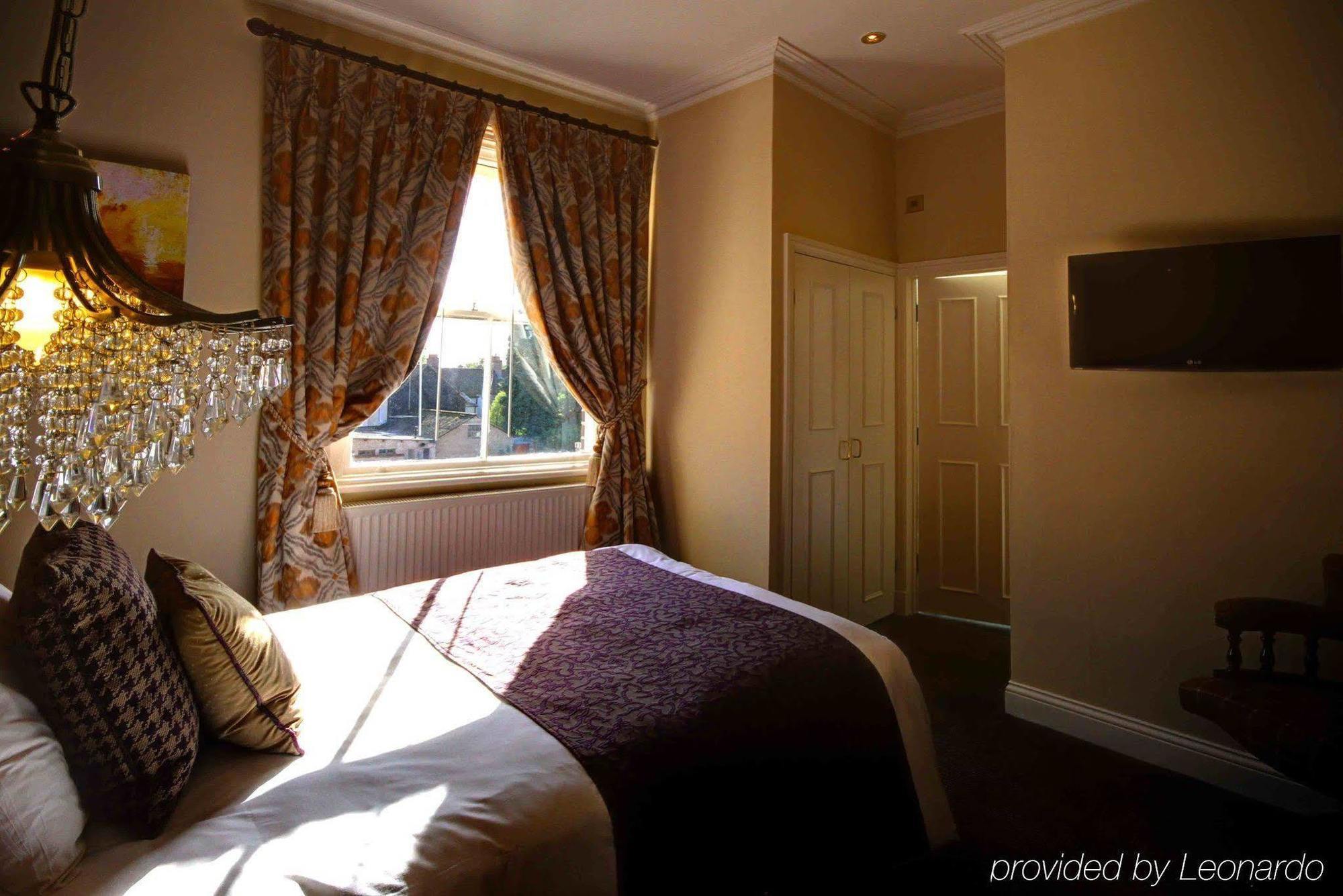 King'S Head Hotel By Greene King Inns Wimborne Minster Exteriör bild