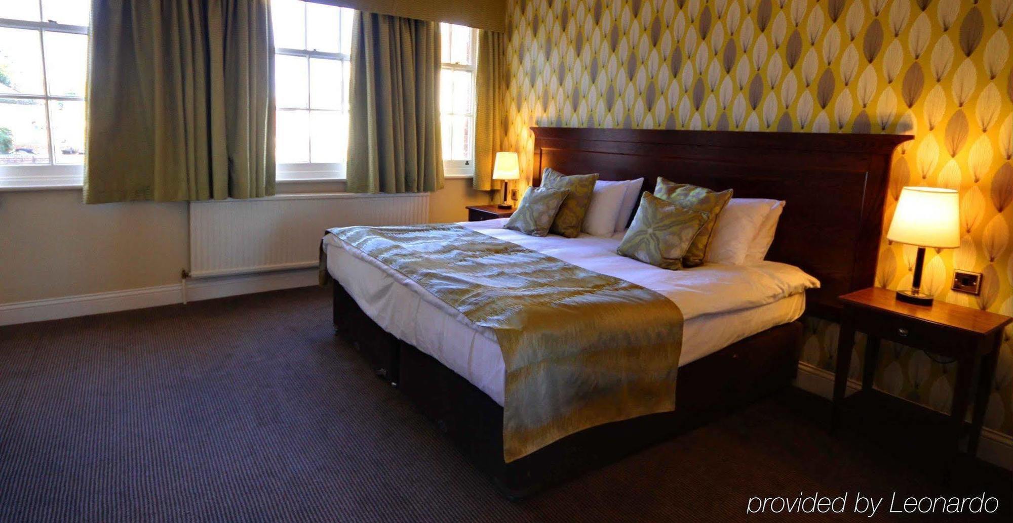 King'S Head Hotel By Greene King Inns Wimborne Minster Exteriör bild