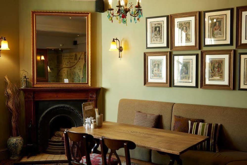 King'S Head Hotel By Greene King Inns Wimborne Minster Exteriör bild